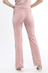 A casual straight fit trouser in Satin with side zipper clouser