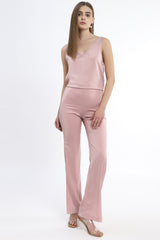 A casual straight fit trouser in Satin with side zipper clouser