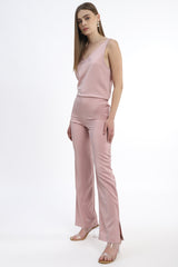 A casual straight fit trouser in Satin with side zipper clouser